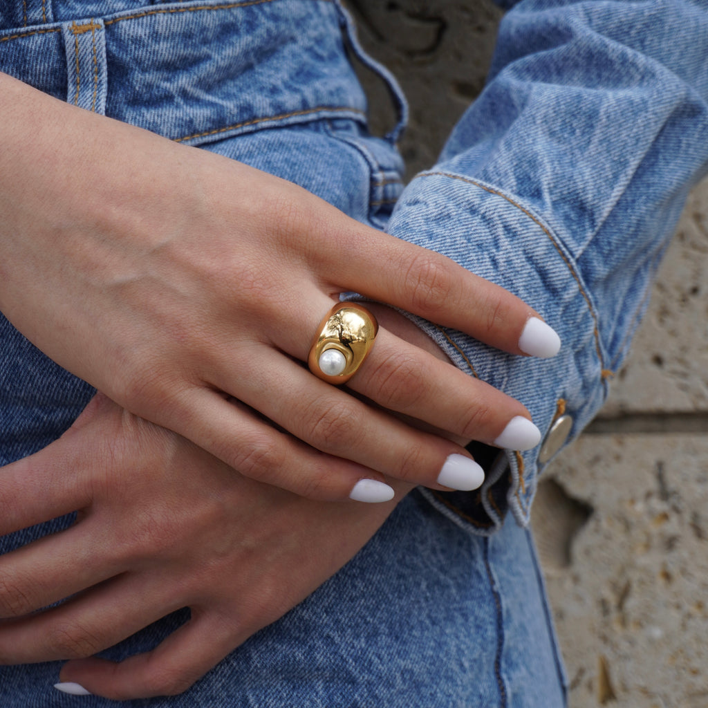 Dancing Perla Ring